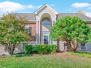 530 Prestwick Ln, Wheeling, IL 60090