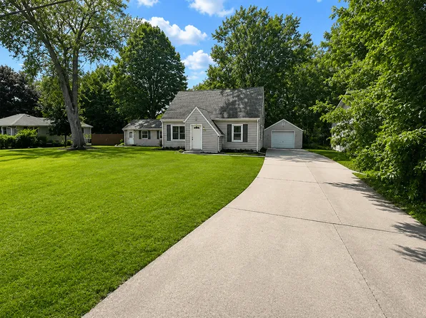 6014 Piper Ave, Lansing, MI 48911