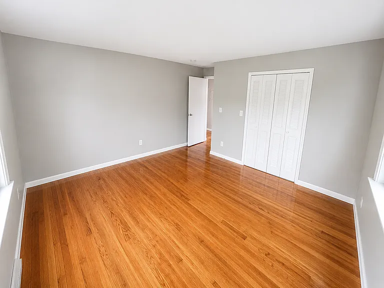 7 Wilcox Ln #7B — Photo 2