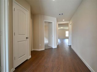 5 Rodeo Bend Dr, Manvel, TX 77578