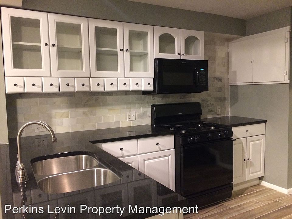 1st image of 519 W 22nd St #1