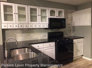 519 W 22nd St #1, Minneapolis, MN 55405