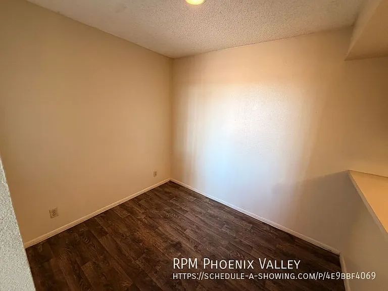 Parkside Apartments — Photo 20