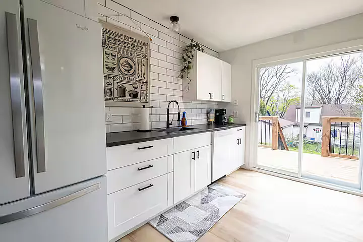 3228 Beresford Rd — Photo 7