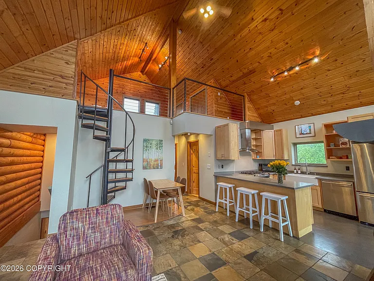 8300 Robert Dr — Photo 3