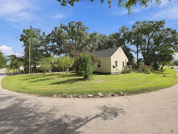 3rd image of 2707 Alabama Avenue