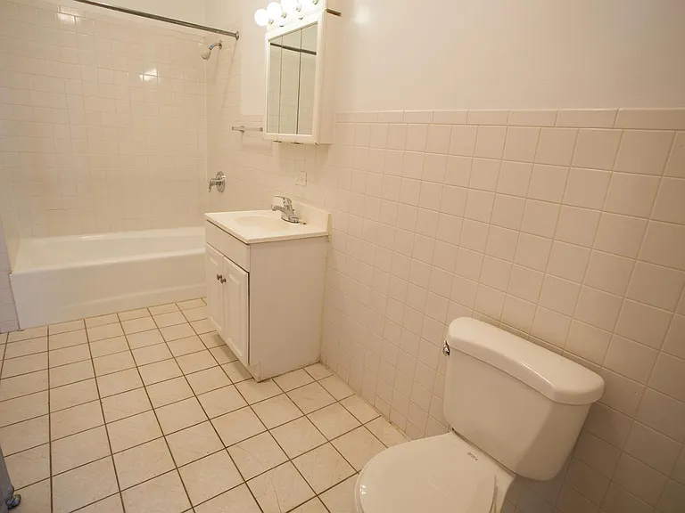 5500 S. Cornell Avenue — Photo 21