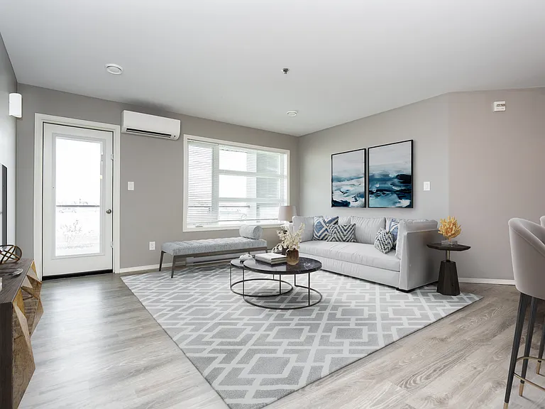 2096 De Vries Ave — Photo 29