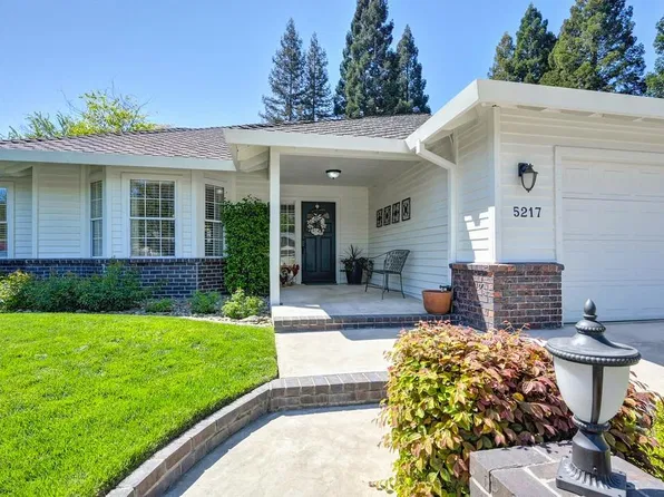 5217 Blossomwood Ct, Fair Oaks, CA 95628
