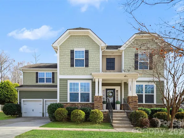 1000 Damson Ln, Waxhaw, NC 28173