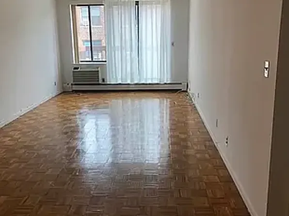 66-23 Austin St #1F, Rego Park, NY 11374