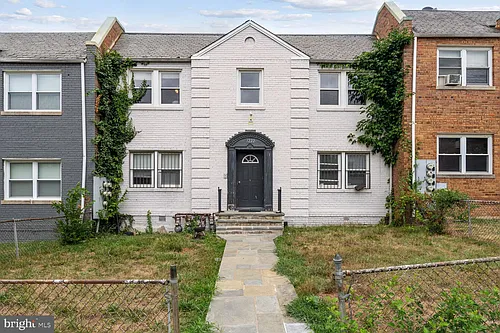 1222 Meigs Pl NE #3 Photo 1