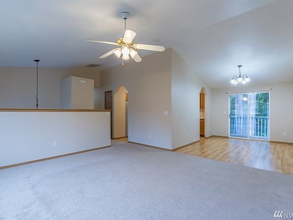 4th image of 7604 38th Ct SE