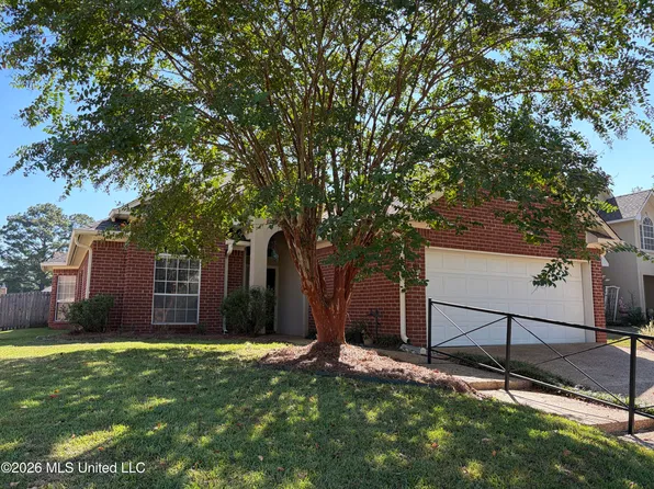 2141 W Fairway Dr, Brandon, MS 39047