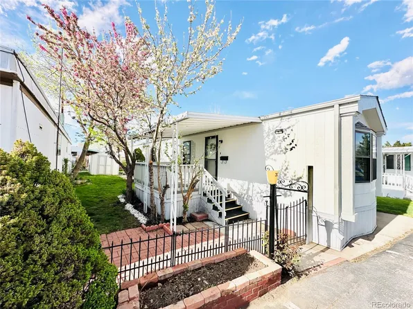 6825 W Mississippi Avenue LOT 37, Lakewood, CO 80226