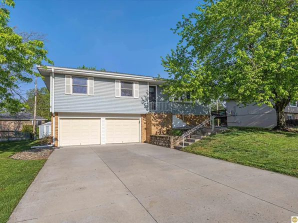 8308 S 49th Ave, Omaha, NE 68157