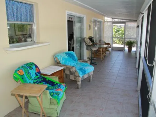 28 Golfview Rd, Rotonda West, FL 33947
