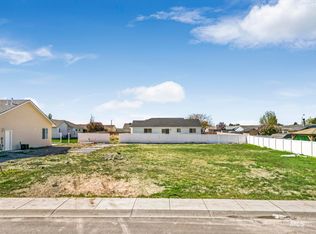 1411 Saddle Dr, Filer, ID 83328