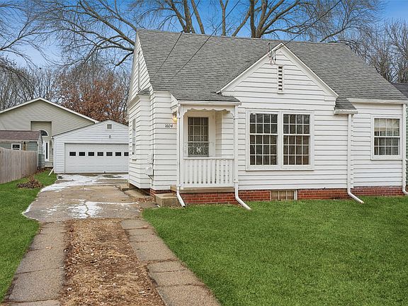 2nd image of 1604 45th St