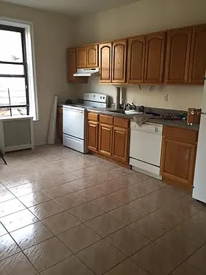 Rented by Roberto Guilbet, LREB | media 19