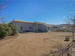 301 Valley View Rd, Lebec, CA 93243