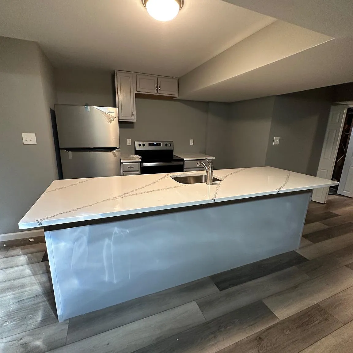 2 bed, 2496 sqft, $2,100 — Photo 4
