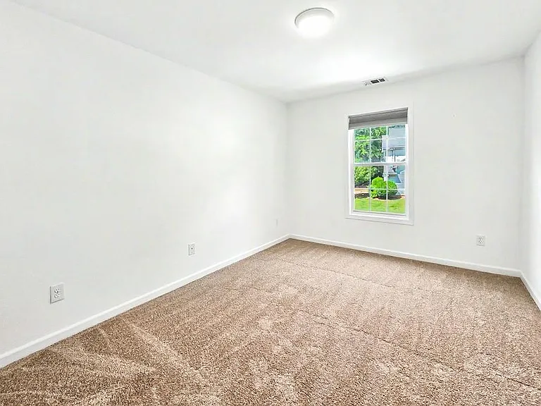 3235 Liberty Commons Dr NW — Photo 27