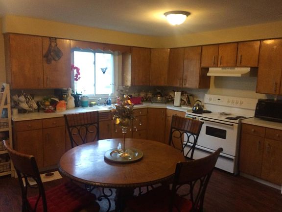 This is the old kitchen. I will have photos of the new kitchen Friday.