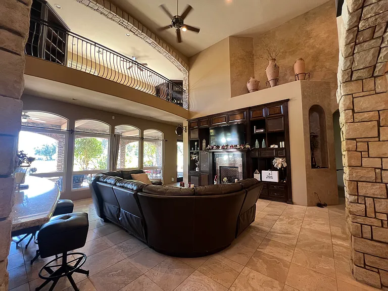 2104 Wedgemont Pl — Photo 32