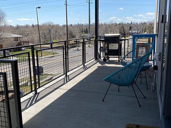 Front Porch_04152022