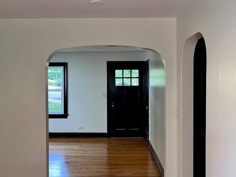 1210 Meriwether St — Photo 5