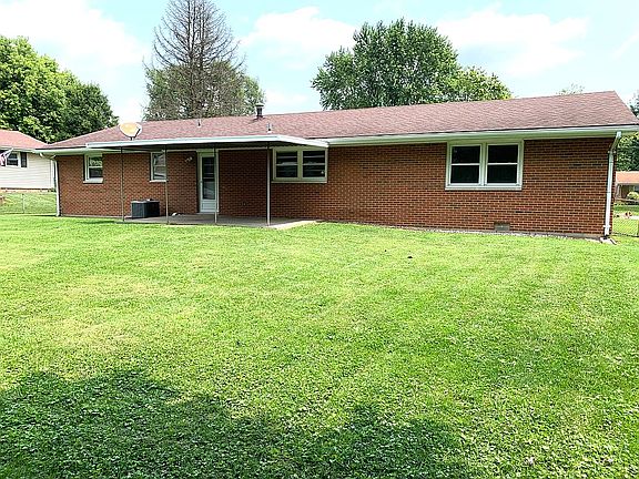 2nd image of 803 Marcia Dr
