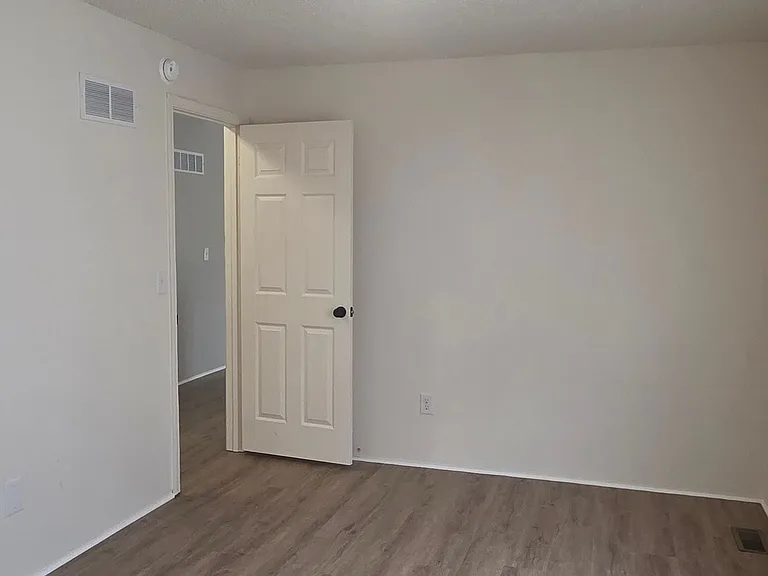 3312 N Virginia Ave — Photo 9