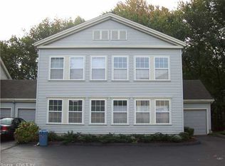 43 Kendall Green Dr, Milford, CT 06461