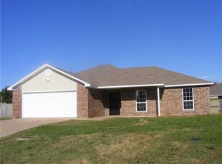 209 Perry Cir, Gravette, AR 72736