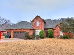 900 Augusta Ave, Edmond, OK 73034