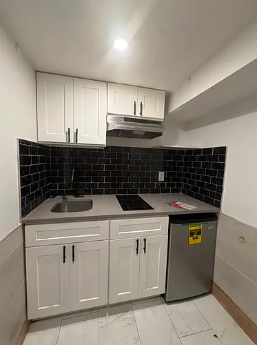 442 Cleveland St #B1 Photo 1