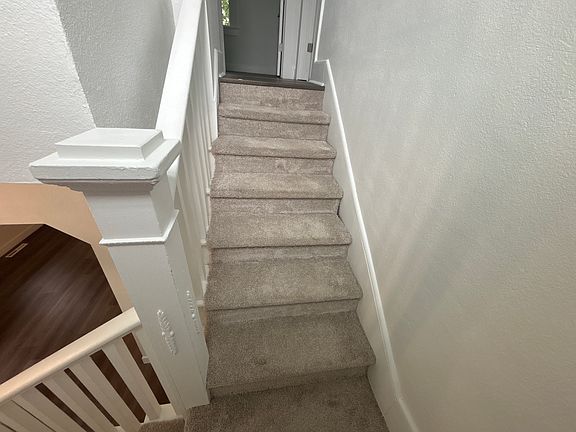 5th image of 109 E St NW