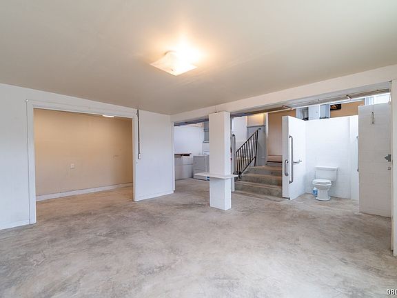 3rd image of 136 Kaliko Dr APT B