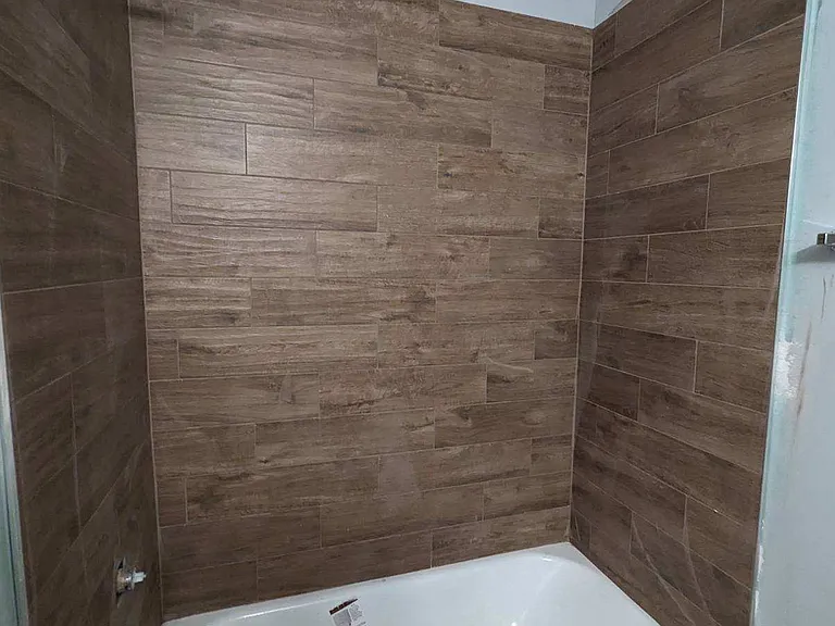 513 Martin Dr #B — Photo 3