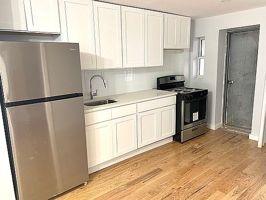 2nd image of 83 Ryerson St #1A
