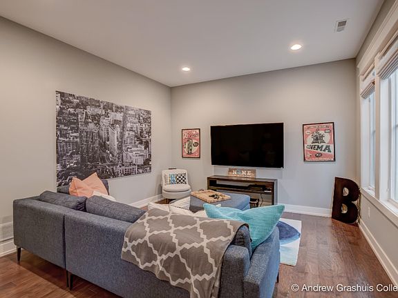 5th image of 674 Croswell Ave SE #2