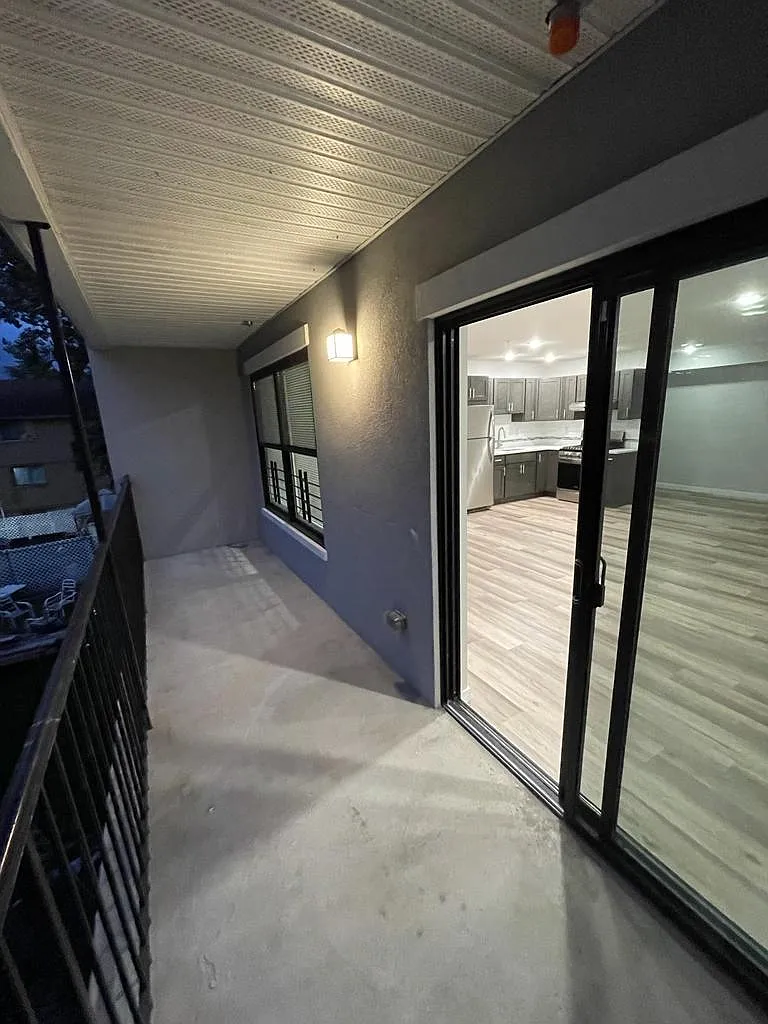 2 bed, $2,045 — Photo 3