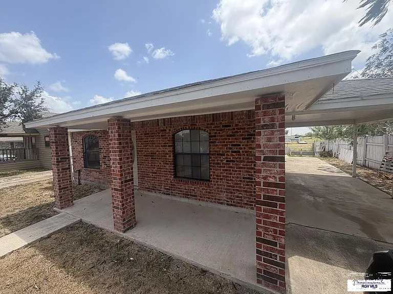 7202 El Lago Dr — Photo 2
