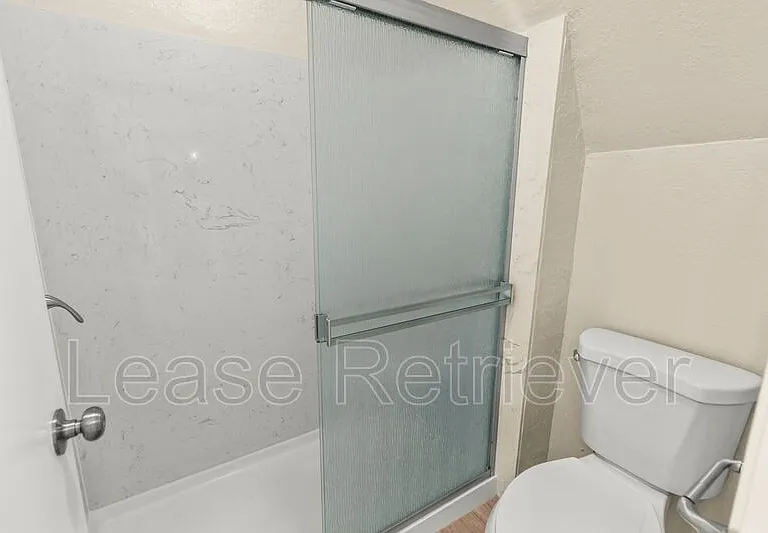 825 Heritage Pl — Photo 36