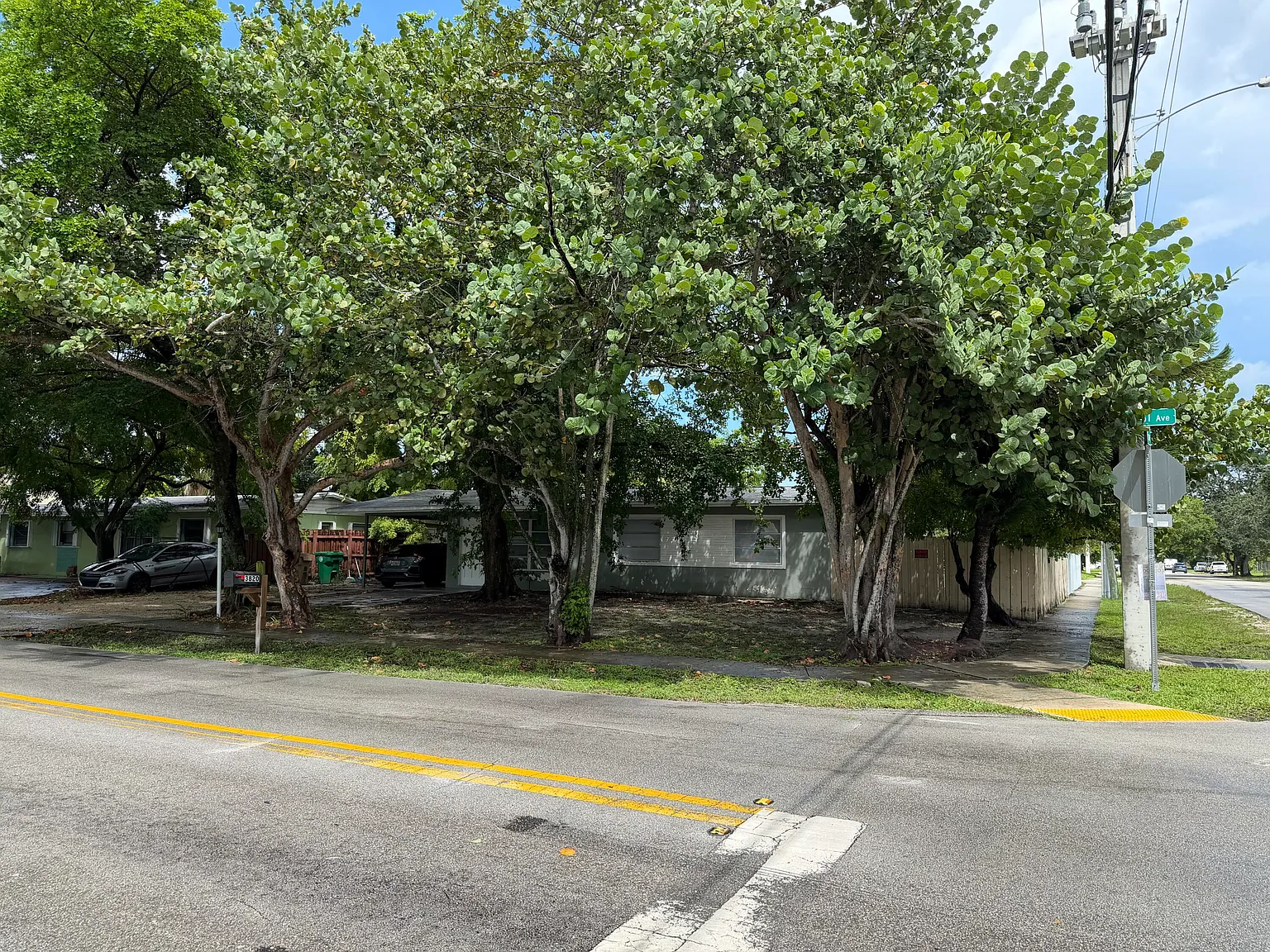 4 bed, 2.0 bath, 1257 sqft, $3,350 — Photo 3