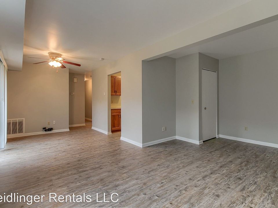 1st image of 531 Allison Dr #9