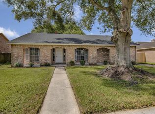 12811 Hunting Brook Dr, Houston, TX 77099