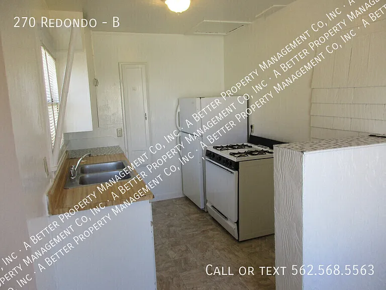 270 Redondo Ave #B — Photo 8