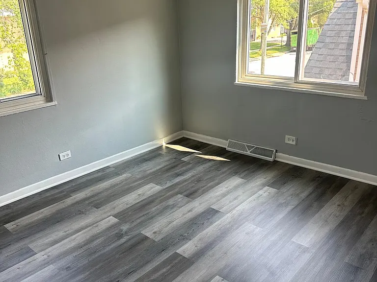 1505 Hervey Ave — Photo 10